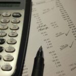 The Pros and Cons of Consolidating Your Student Loans