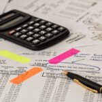 The Benefits and Risks of Taking Out Payday Loans